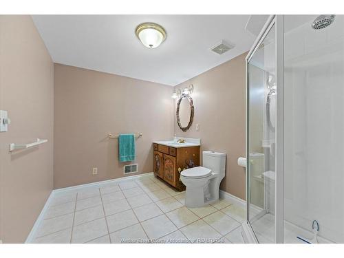 726 Roseland Drive South, Windsor, ON 