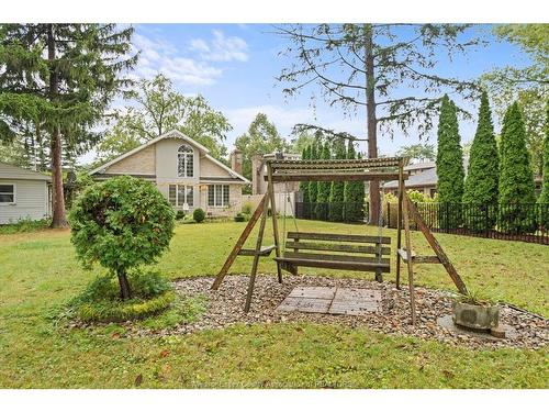 726 Roseland Drive South, Windsor, ON 