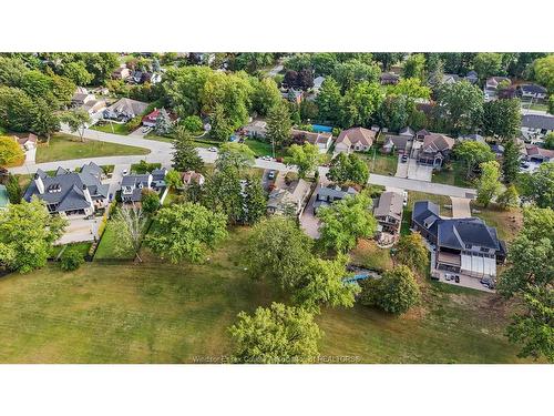 726 Roseland Drive South, Windsor, ON 