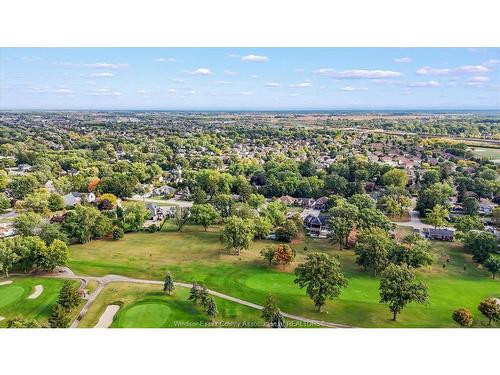 726 Roseland Drive South, Windsor, ON 