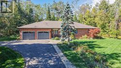 1892 CARRIAGE COURT  Severn, ON L3V 6H2