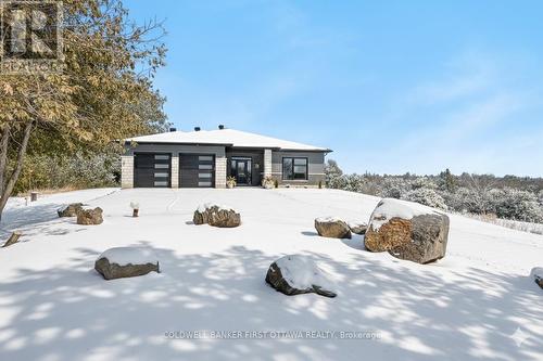 456 PINE GROVE ROAD  Lanark Highlands, ON K0G 1K0