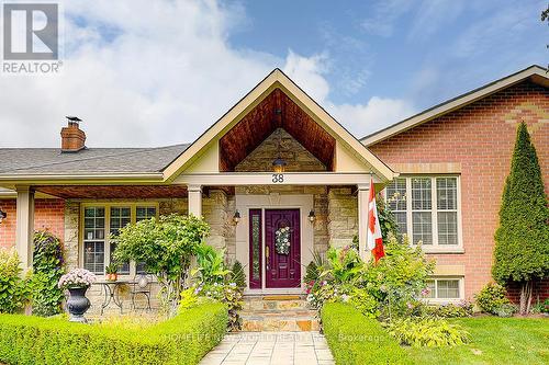 38 Audubon Way, Georgina, ON - Outdoor With Deck Patio Veranda With Facade