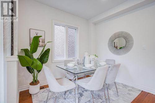 15 Sisley Crescent, Vaughan, ON - Indoor Photo Showing Dining Room