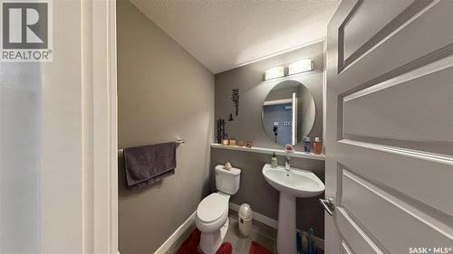 411 Flynn Lane, Saskatoon, SK - Indoor Photo Showing Bathroom