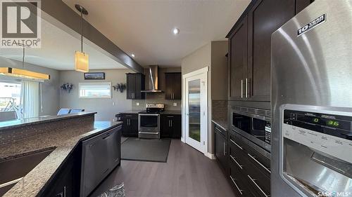 411 Flynn Lane, Saskatoon, SK - Indoor Photo Showing Kitchen With Stainless Steel Kitchen