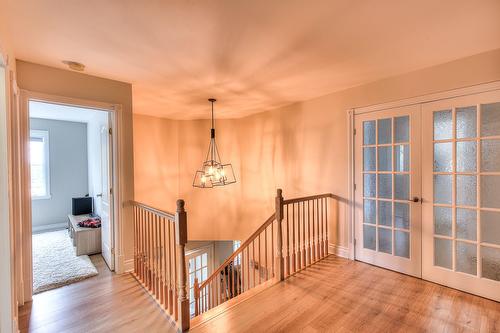 Autre - 14 Crois. Léo-Paul-Desrosiers, Notre-Dame-De-L'Île-Perrot, QC - Indoor Photo Showing Other Room