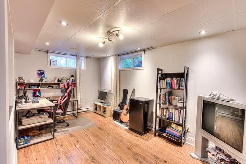 Bureau - 14 Crois. Léo-Paul-Desrosiers, Notre-Dame-De-L'Île-Perrot, QC - Indoor