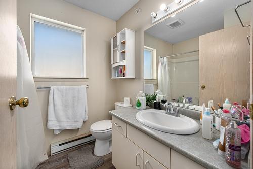 301-2802 Grandview Heights, Merritt, BC - Indoor Photo Showing Bathroom