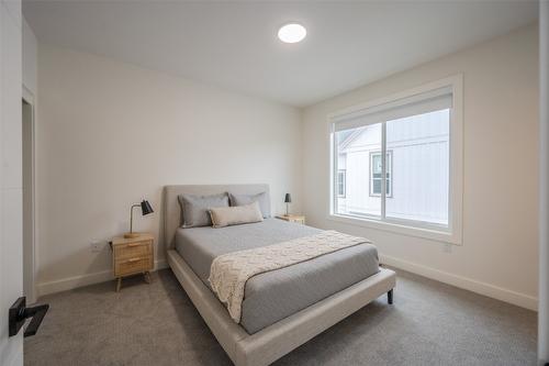 106-770 Argyle Street, Penticton, BC - Indoor Photo Showing Bedroom