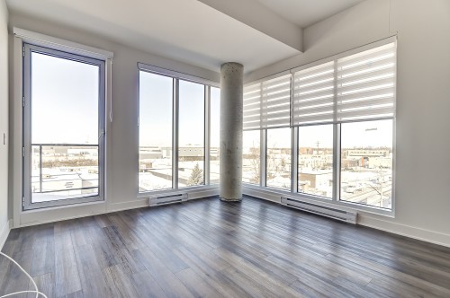 Living Room - 405-2020 Rue Lucien-Thimens, Montréal (Saint-Laurent), QC - Indoor Photo Showing Other Room