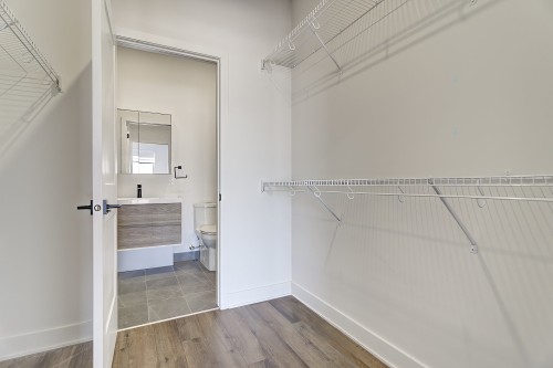 Master Bathroom - 405-2020 Rue Lucien-Thimens, Montréal (Saint-Laurent), QC - Indoor With Storage