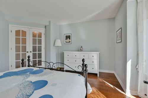 Primary bedroom - 2-65 Rue Du Sanctuaire, Sainte-Julie, QC - Indoor Photo Showing Bedroom