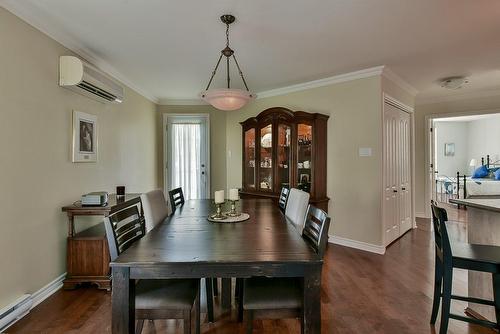 Dining room - 2-65 Rue Du Sanctuaire, Sainte-Julie, QC - Indoor Photo Showing Dining Room