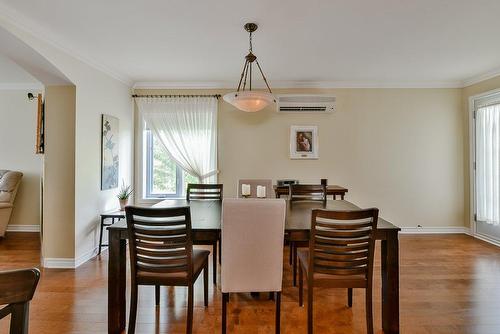Dining room - 2-65 Rue Du Sanctuaire, Sainte-Julie, QC - Indoor Photo Showing Dining Room