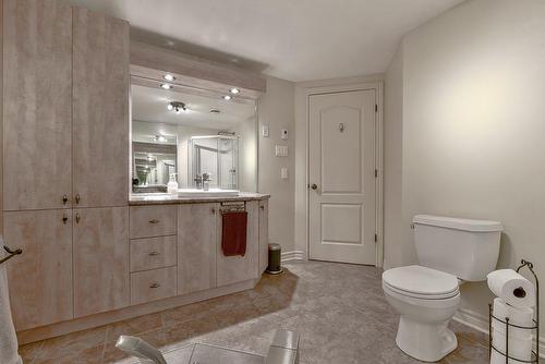 Bathroom - 2-65 Rue Du Sanctuaire, Sainte-Julie, QC - Indoor Photo Showing Bathroom