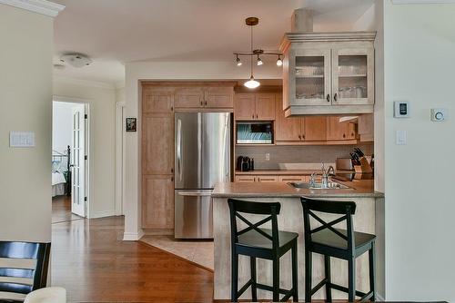 Kitchen - 2-65 Rue Du Sanctuaire, Sainte-Julie, QC - Indoor Photo Showing Kitchen