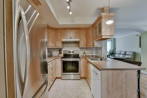 Kitchen - 2-65 Rue Du Sanctuaire, Sainte-Julie, QC - Indoor Photo Showing Kitchen