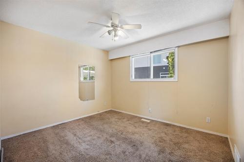 971 Kirkland Place, Kamloops, BC - Indoor Photo Showing Other Room