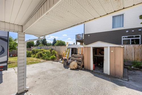 971 Kirkland Place, Kamloops, BC - Outdoor With Exterior