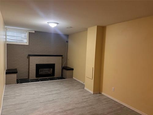 971 Kirkland Place, Kamloops, BC - Indoor With Fireplace