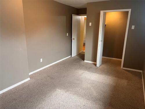 971 Kirkland Place, Kamloops, BC - Indoor Photo Showing Other Room