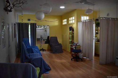 851 Cormorant St, Victoria, BC 