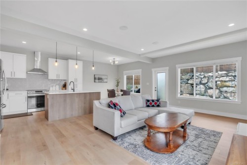 1332 Flint Ave, Langford, BC 