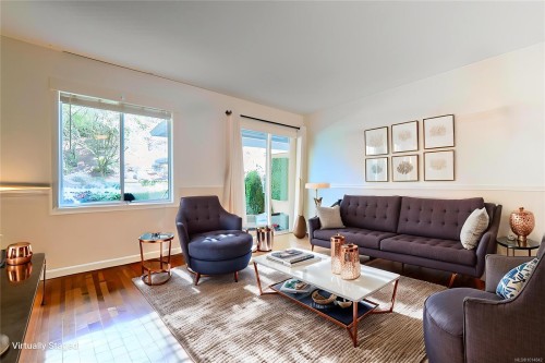 2-3470 Hillside Ave, Nanaimo, BC 