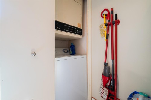 2-3470 Hillside Ave, Nanaimo, BC 