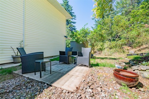 2-3470 Hillside Ave, Nanaimo, BC 