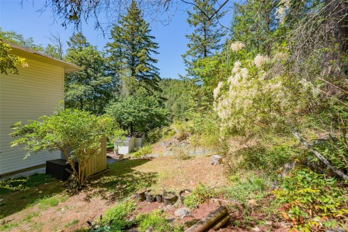 2-3470 Hillside Ave, Nanaimo, BC 