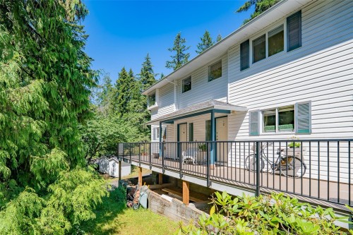 2-3470 Hillside Ave, Nanaimo, BC 