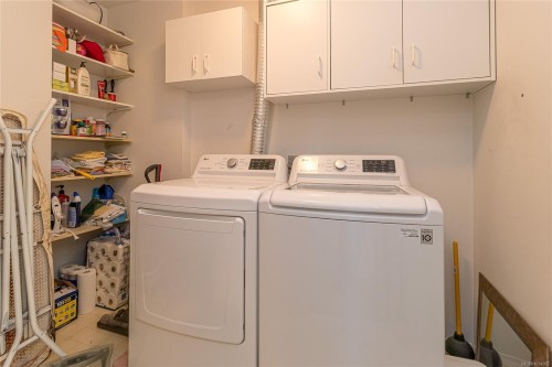 16-2115 Amelia Ave, Sidney, BC 