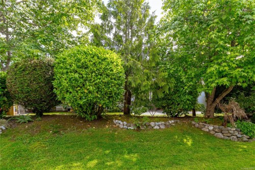 16-2115 Amelia Ave, Sidney, BC 