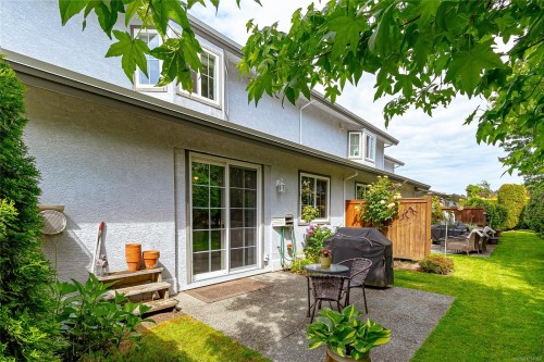 16-2115 Amelia Ave, Sidney, BC 