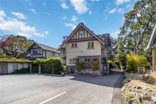 F-349 Foul Bay Rd, Victoria, BC - Outdoor