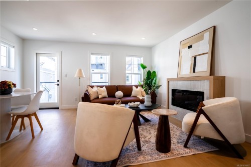 Unit 5-3907 Cedar Hill Rd, Saanich, BC 