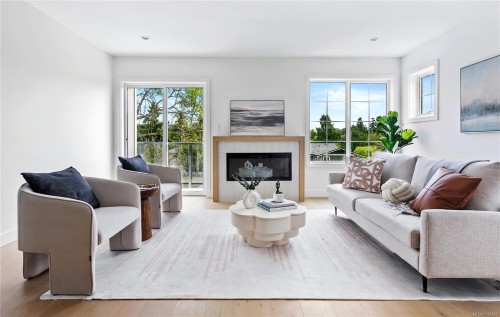 Unit 8-3907 Cedar Hill Rd, Saanich, BC 