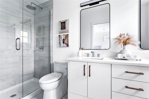 Unit 8-3907 Cedar Hill Rd, Saanich, BC 