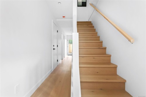 Unit 8-3907 Cedar Hill Rd, Saanich, BC 