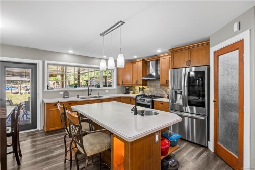 5670 Willow Rd, Port Alberni, BC 