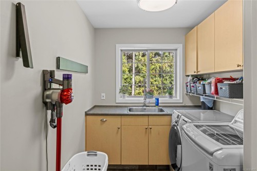 5670 Willow Rd, Port Alberni, BC 