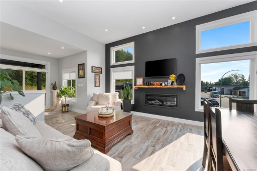 7031 Sha-Elum Dr, Lake Cowichan, BC 