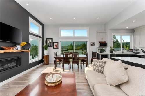 7031 Sha-Elum Dr, Lake Cowichan, BC 