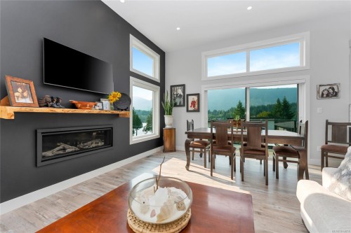 7031 Sha-Elum Dr, Lake Cowichan, BC 