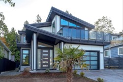 2555 Sinclair Rd  Saanich, BC V8N 1B7