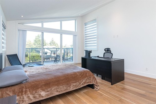 2555 Sinclair Rd, Saanich, BC 