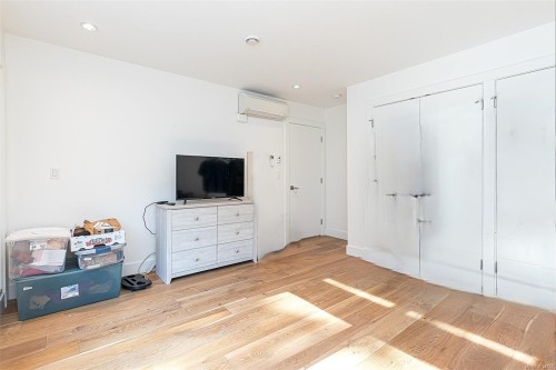 2555 Sinclair Rd, Saanich, BC 