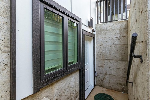 2555 Sinclair Rd, Saanich, BC 